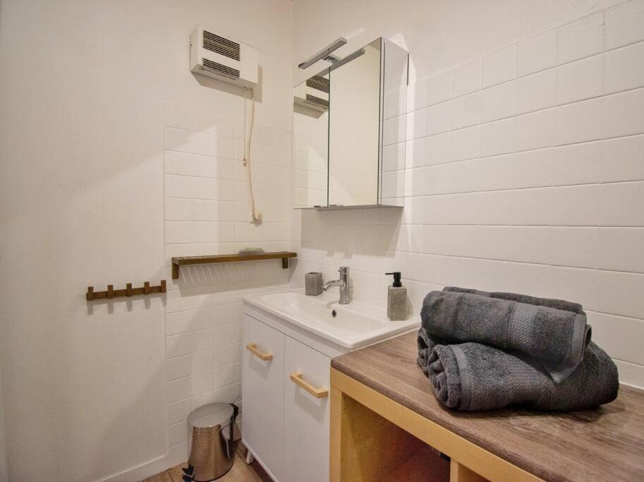 Joli T2 Lumineux Avec Balcon Et Wifi - Proche Cv Apartment Aix-en-Provence Luaran gambar