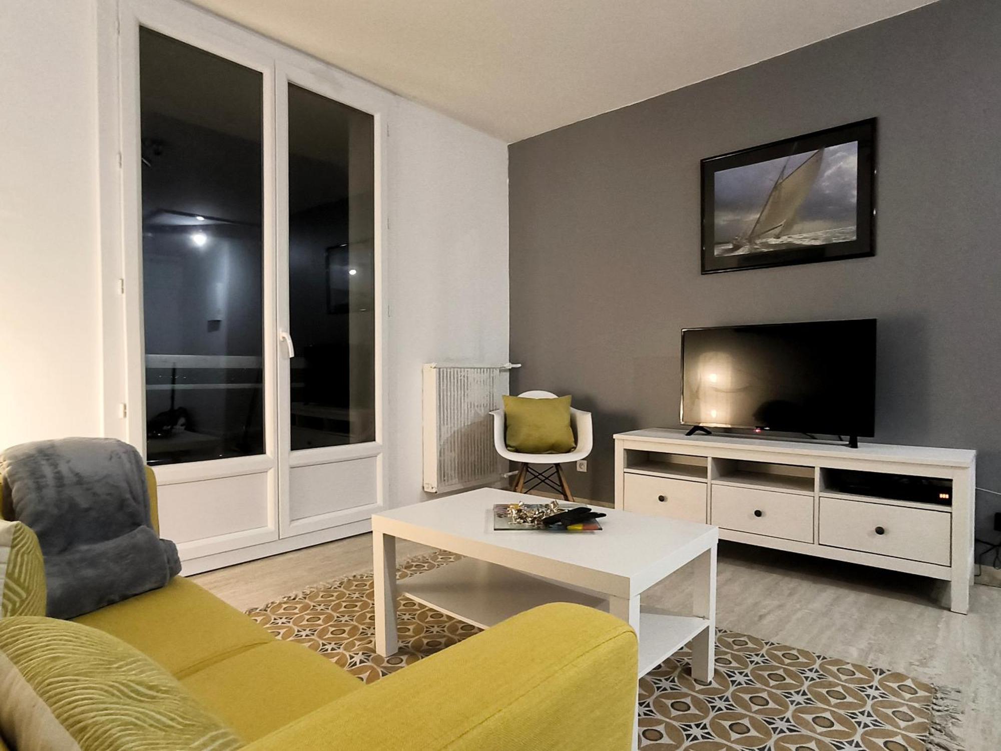 Joli T2 Lumineux Avec Balcon Et Wifi - Proche Cv Apartment Aix-en-Provence Luaran gambar